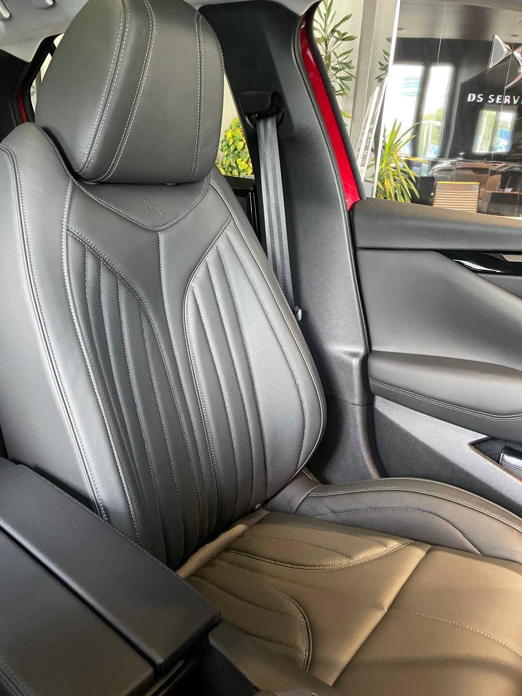 DS4の魅力お伝えします！