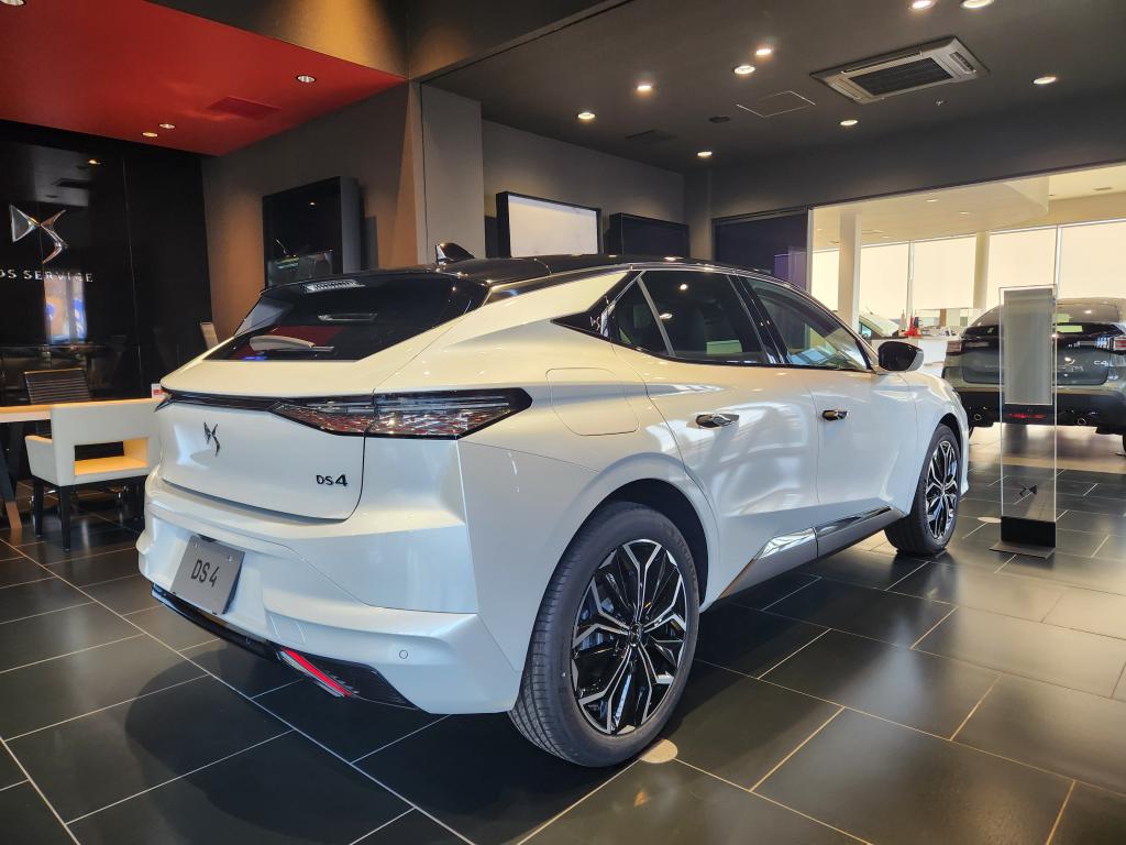 【展示車のご紹介】  DS 4 ÉTOILE