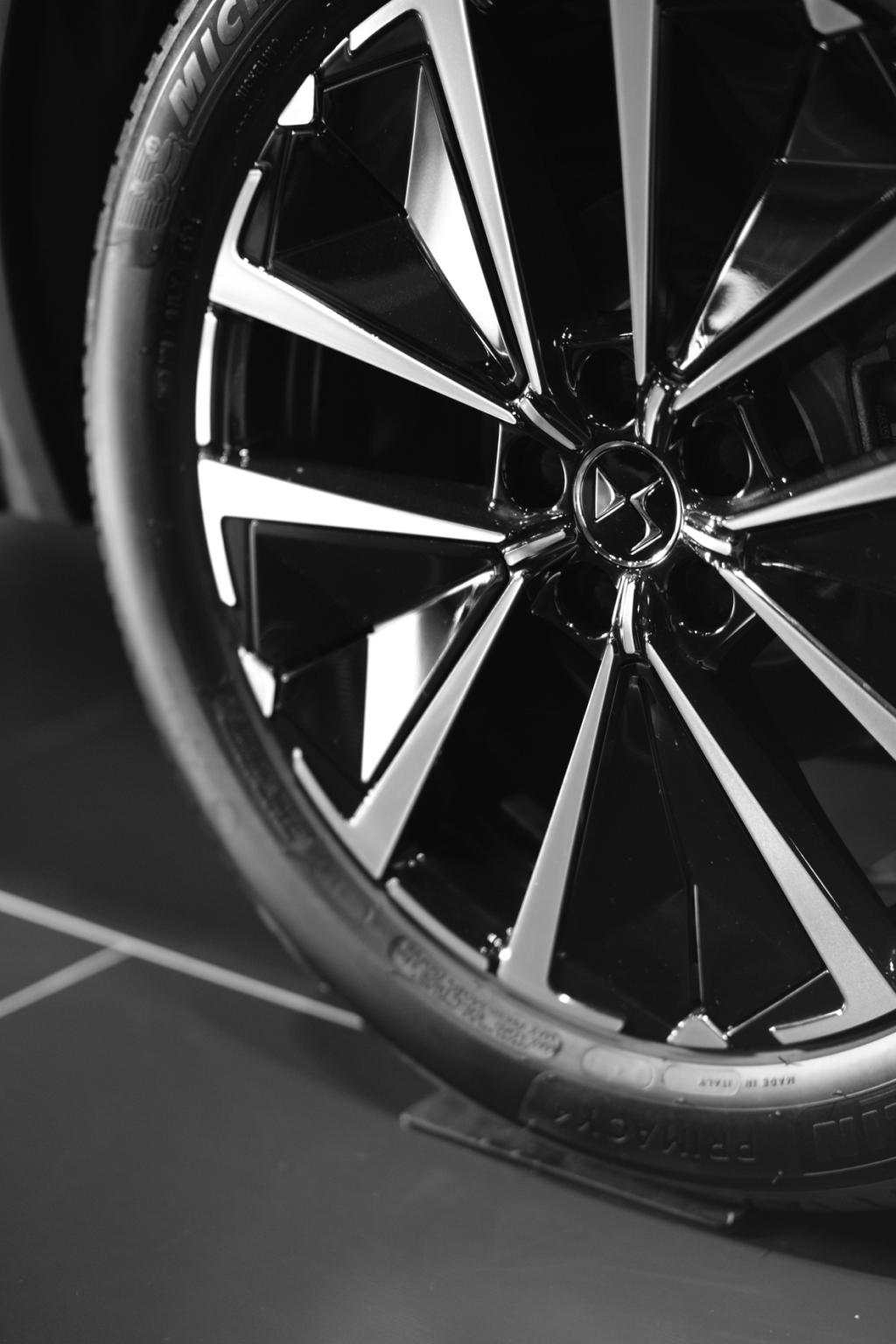 【DS7】展示車のご紹介