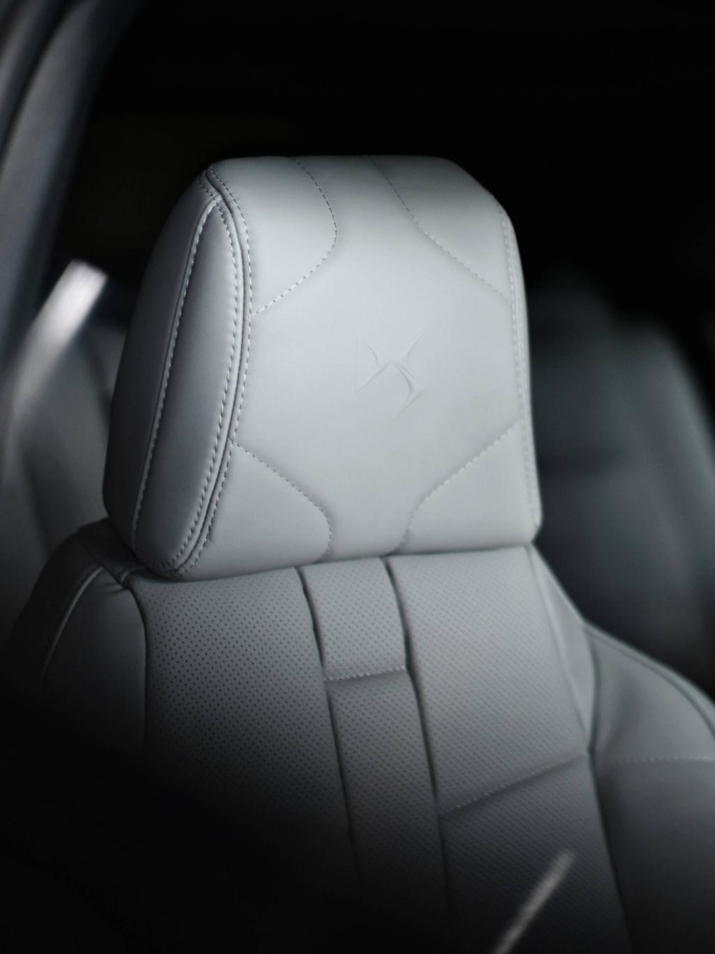 DS7 ETOILE PLUG-IN HYBRID AWD ”Showroom Photo Collection” インテリア編