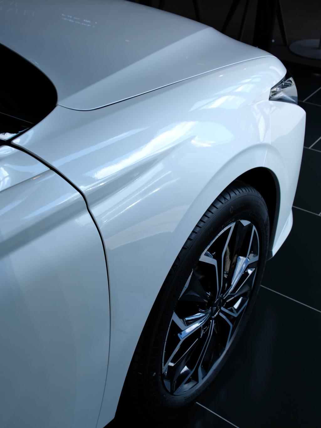  DS4 ETOILE Champs Élysées ”Showroom Photo Collection”　エクステリア編