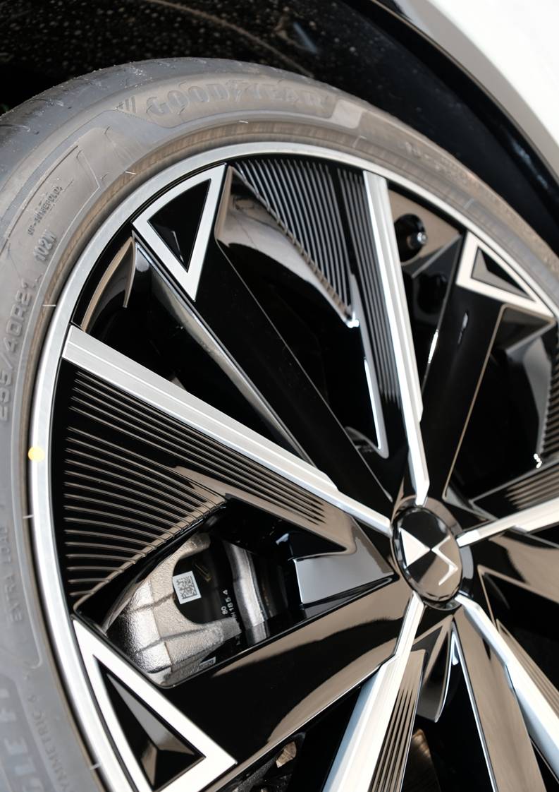 DS No8展示中です。